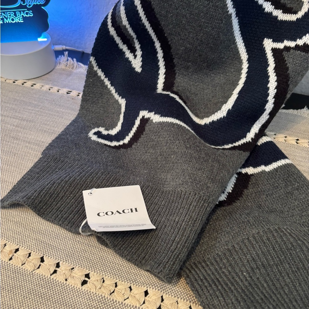 COACH Rexy Charcoal Knit Muffler Scarf NWT - Unisex - Picture 6 of 7